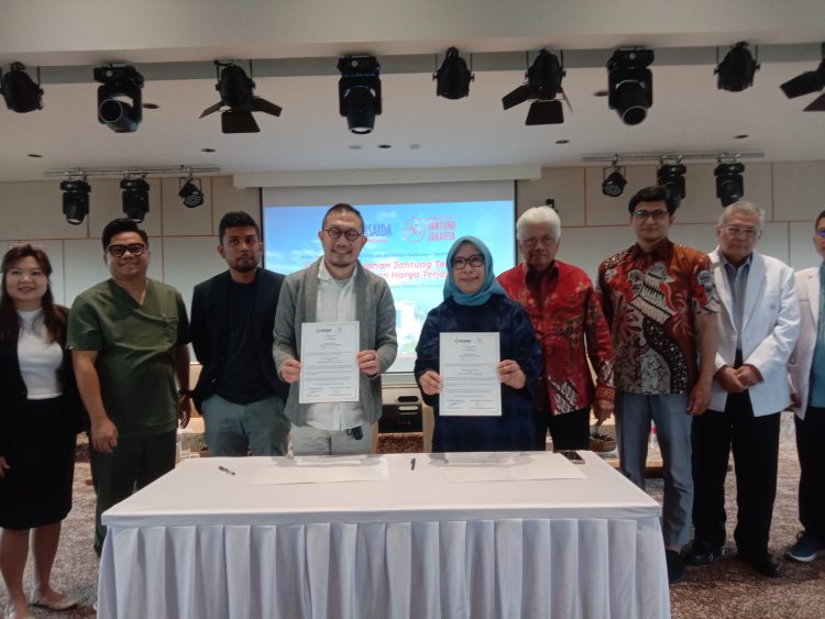 module: NormalModule;
touch: (-1.0, -1.0);
modeInfo: ;
sceneMode: Night;
cct_value: 0;
AI_Scene: (-1, -1);
aec_lux: 78.0;