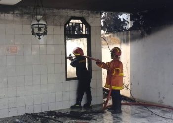 Korsleting Diduga Picu Kebakaran Rumah Warga di Batuceper