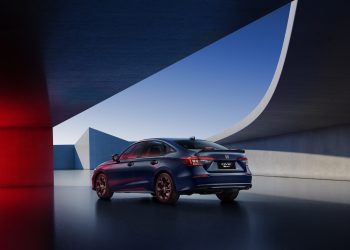 Honda Luncurkan Civic RS e:HEV, Sedan Hybrid Sporty Rp699 Juta