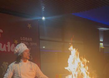 Kungfu Chef Muto Gebrak Dapur ibis Styles Jakarta Airport dengan Aksi Memukau dan Buffet Spesial