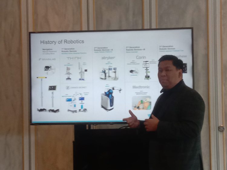 dr. Ricky Edwin P. Hutapea, Sp.OT(K) Hip and Knee, Konsultan Lutut & Pinggul di Eka Hospital BSD. (RIZ)