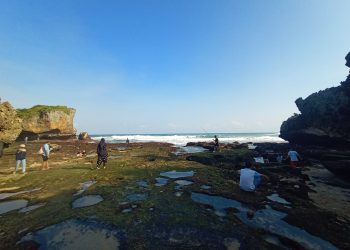 Pesona Pantai Mesra, Surga Liburan dengan Nuansa Romantis!
