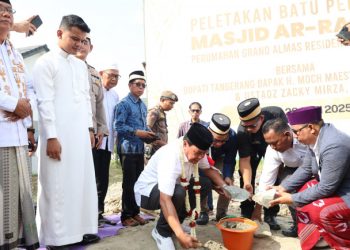 Bupati Tangerang Letakkan Batu Pertama Pembangunan Masjid Ar-Rasyid Tigaraksa