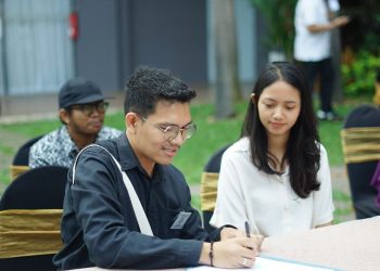 Puluhan Pasangan Non-Muslim Resmi Menikah dalam Pencatatan Massal di Tangsel