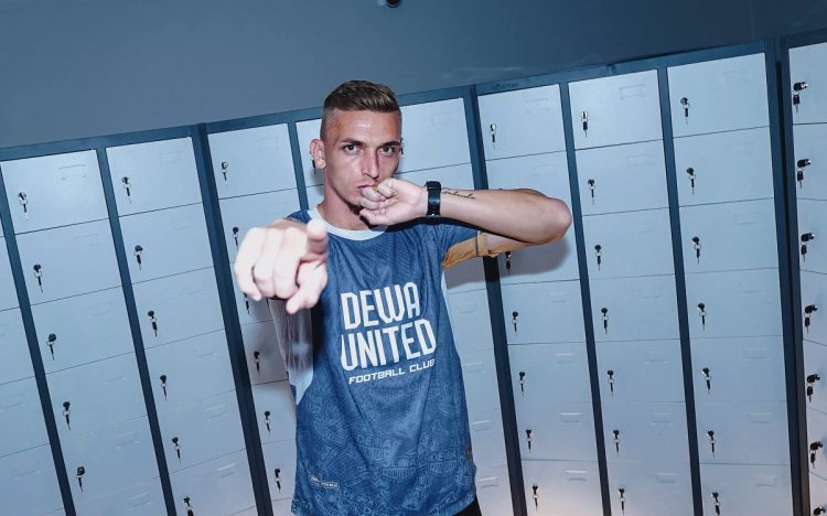 Cassio Scheid. (sumber foto: dewaunited.com)