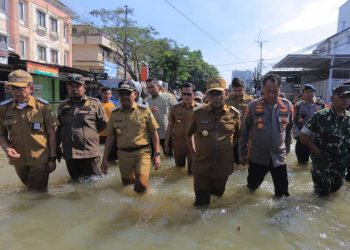 Kunjungi Ciledug Indah, Gubernur Banten Apresiasi Penanganan Banjir Pemkot Tangerang