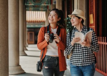 Jangan Biarkan Flu Merusak Liburan, Ini Pentingnya Vaksinasi Sebelum Bepergian