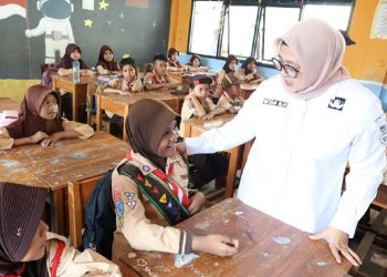 Wabup Intan Tinjau Pelaksanaan MPLS dan Sekolah Swasta Gratis di Kelapa Dua