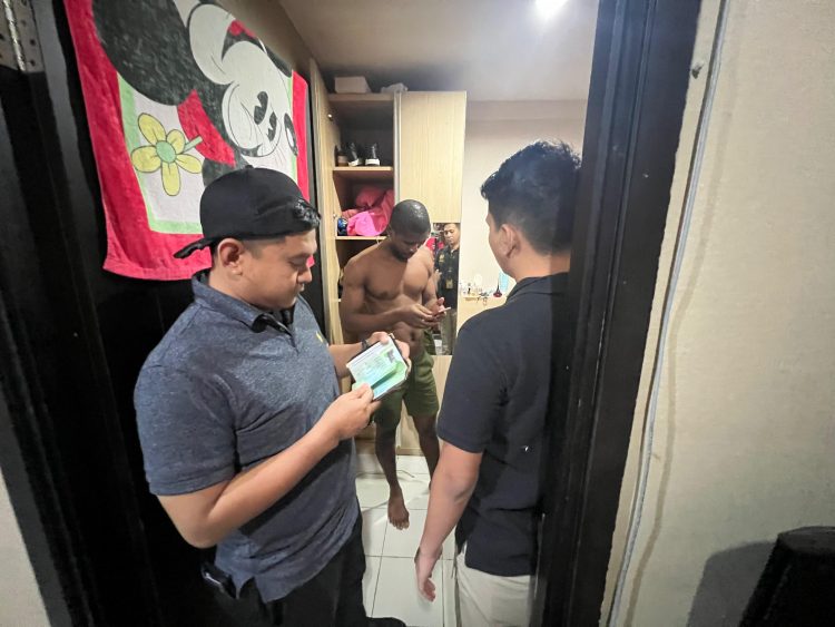 Kantor Imigrasi Kelas I Khusus Non TPI Tangerang grebek apartemen WNA. (IST)