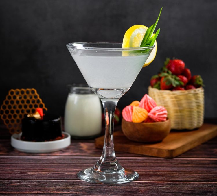 Atria Hotel Gading Serpong suguhkan minuman Air Legen. (IST)