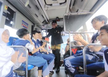 Ayo Naik Transportasi Publik! Pemkot Tangerang Berikan Layanan Angkot dan Bus Gratis