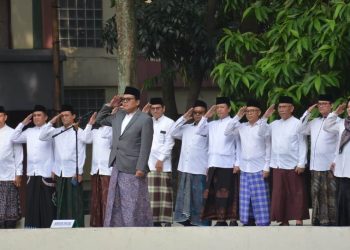 HSN 2025, Rektor UIN Jakarta Prof Asep Saepudin Jahar Dorong Santri Perkuat Ilmu, Akhlak, dan Komitmen Kebangsaan