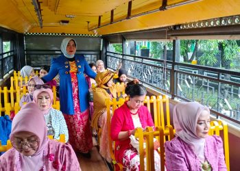 Parade Batik di Bus Jawara Meriahkan Hari Batik Nasional di Kota Tangerang