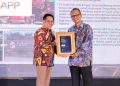 Kinerja Unggul dan Ramah Lingkungan, Indah Kiat Pulp & Paper Raih Penghargaan The Best Public Company 2025