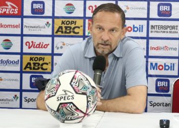 Mantan Pelatih Persib dan Arema, Dejan Antonic Kini Nahkodai Semen Padang FC