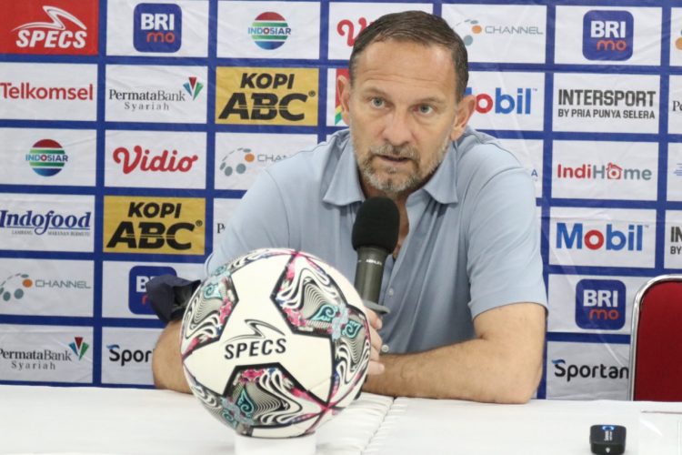 {"remix_data":[],"remix_entry_point":"challenges","source_tags":["local"],"source_ids":{},"source_ids_track":{},"origin":"unknown","total_draw_time":0,"total_draw_actions":0,"layers_used":0,"brushes_used":0,"photos_added":0,"total_editor_actions":{},"tools_used":{"resize":1,"transform":1},"is_sticker":false,"edited_since_last_sticker_save":true,"containsFTESticker":false}