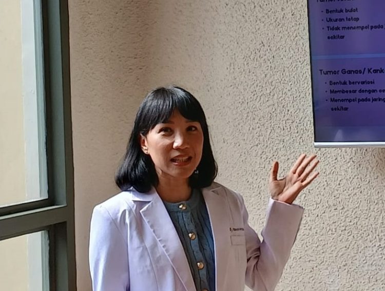 Dokter Spesialis Bedah Umum Eka Hospital Depok, Dr. Feyona Heliani Subrata, Sp.B. (RIZ)