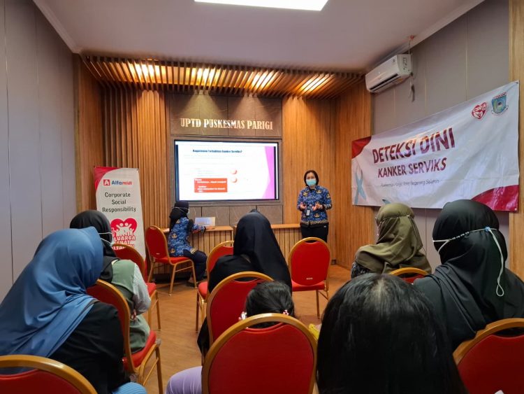 Layanan skrining deteksi dini kanker serviks secara gratis melalui Tes HPV DNA dari Alfamidi di Puskesmas Parigi Baru. (IST)
