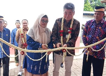 Presdir PEMI Kunjungi SDN Saga 2, Resmikan Perpustakaan Baru dan Serahkan Bantuan