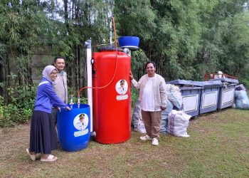 Gubernur Banten Beri Bantuan Toren POC dan Biogas untuk Kurangi Sampah Organik di Tangsel
