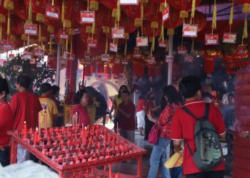 Ribuan Jemaah Padati Klenteng Boen Tek Bio Tangerang Rayakan Imlek Tahun Kuda Api