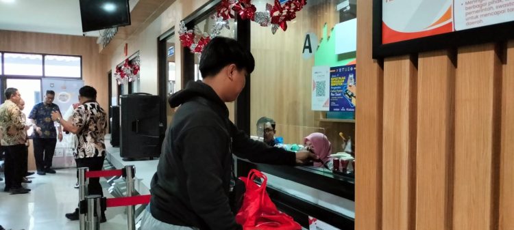 Pelayanan Samsat Cikokol, Kota Tangerang. (IST)