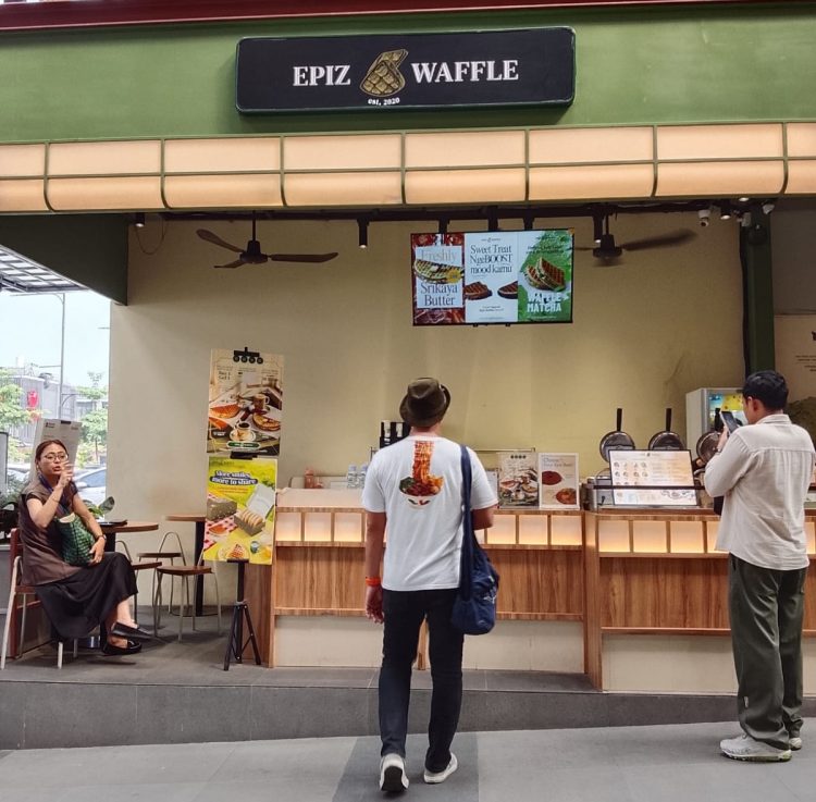 Epiz Waffle Hampton Square Gading Serpong. (RIZ)