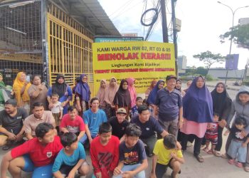 Protes Bau Busuk, Warga Pakulonan Tolak Pembuangan Sampah dari Luar ke TPS