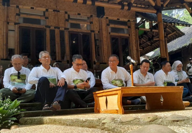 Sarasehan Kementerian Lingkungan Hidup bersama Komunitas Peduli Sungai di Yayasan Bambu Indonesia, Cibinong Bogor. (IST)