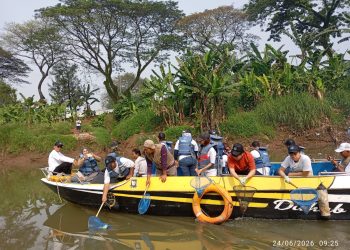 Ratusan Relawan Bersihkan Sungai Cisadane dan Angkut 8,5 Ton Sampah