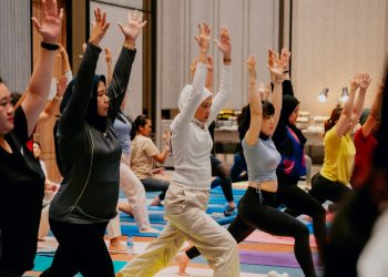 Rayakan Hari Yoga Internasional, Harris Hotel Serpong Kampanyekan Kebugaran Perempuan