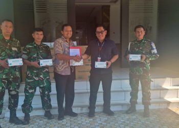 Antisipasi Dampak Asap TPA Jatiwaringin, Indah Kiat Tangerang Salurkan 35 Ribu Masker