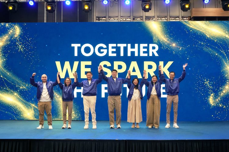 Jajaran Direksi dan Komisaris saat peluncuran Joysparks Group. (RIZ)
