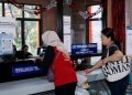 Warga Serbu Samsat Cikokol, Keringanan Pajak Kendaraan Banten Disambut Antusias