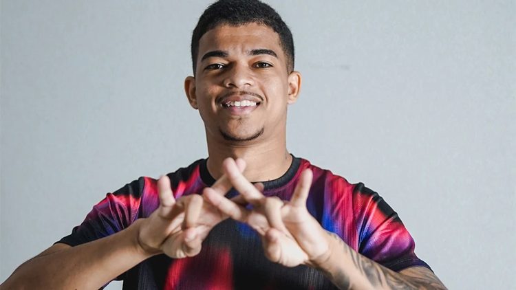 Pemain anyar Dewa United Banten FC, Carlos Lury. (ileague.id)