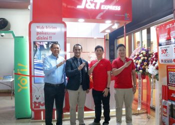 J&T Express Resmi Buka Outlet Pertama di Bandara Soekarno-Hatta