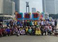 Usung Misi “Hijaukan Bumi, Birukan Langit”, Musicycle Bagikan Helm dan Edukasi Lingkungan ke Pelajar